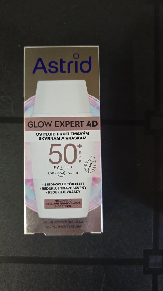 Astrid Glow expert UV fluid proti tmavým skvrnám a vráskám