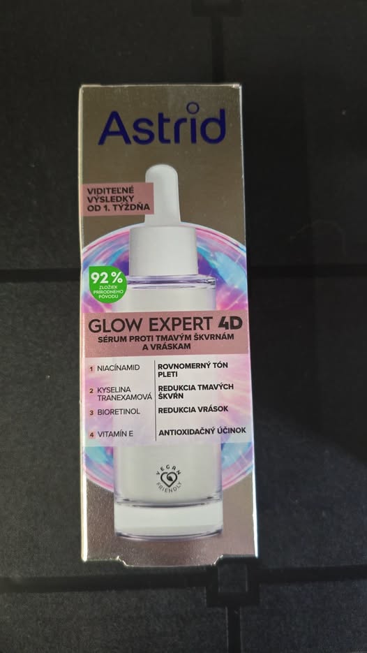Astrid Glow expert sérum proti vráskám a tmavým skvrnám
