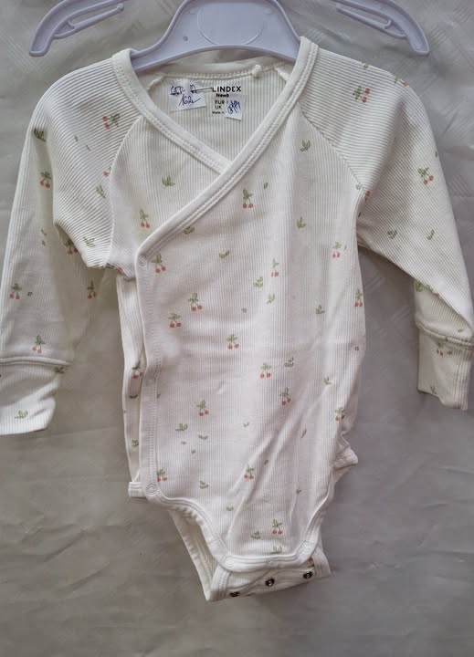 Lindex rostoucí bodýčko vel.68/74