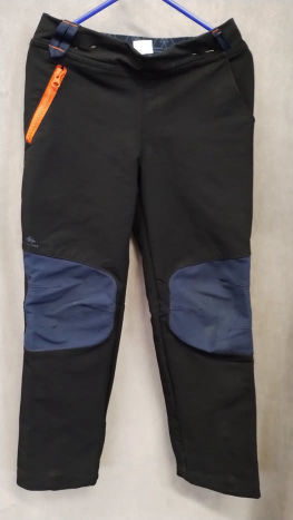 Slabé softshellové kalhoty Quechua