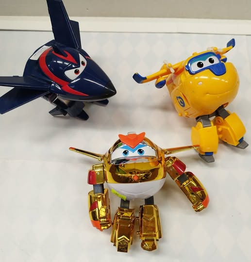 Super Wings
