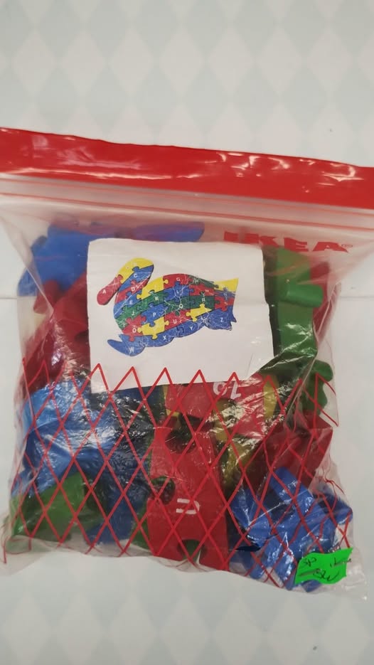 Dřevěné puzzle