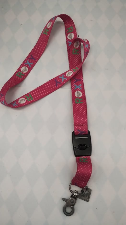 Klíčenka na krk Roxy