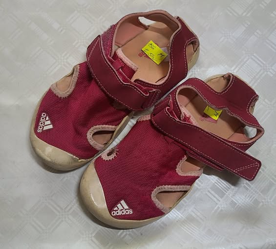 Sandále Adidas