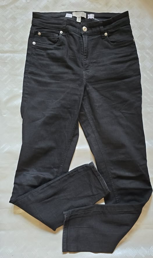 Dziny s vysokým pasem H&M