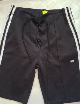 Kraťasy dámské Adidas vel.S elastické ,na gumu s tkaničkou