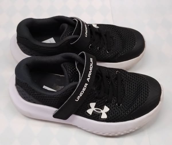 Botasky Under Armour