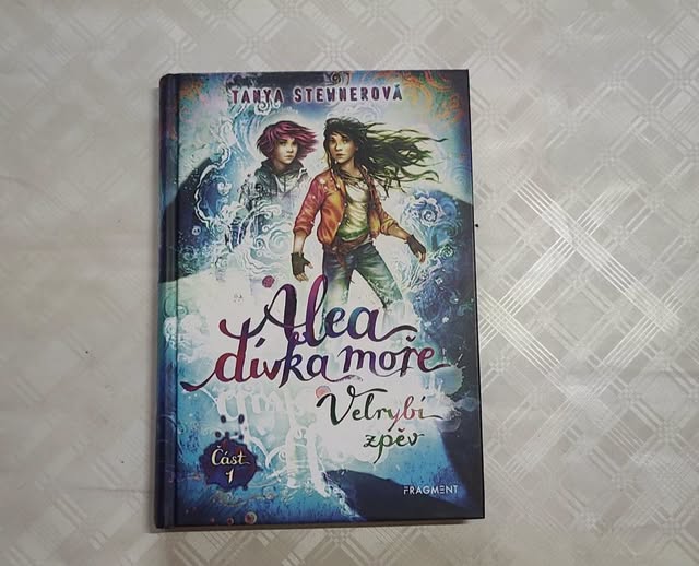 Kniha Alea dívka moře