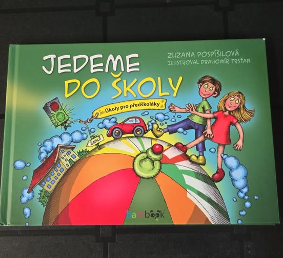 Kniha Jedeme do školy