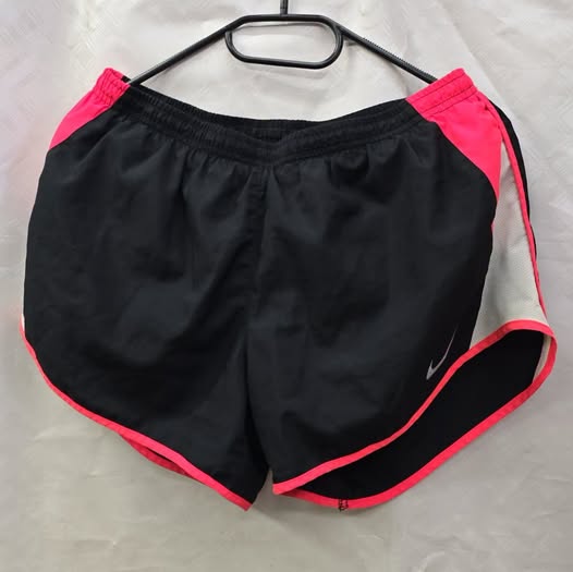 Sportovní kraťasy Nike