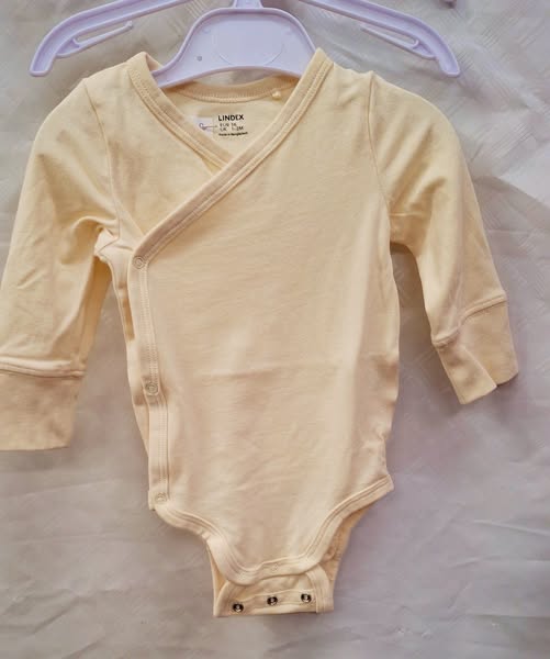 Lindex rostoucí bodýčko vel.56/62